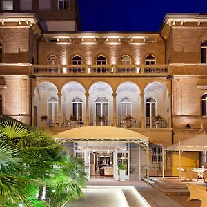 4* Отель Adriatica Ambienthotels